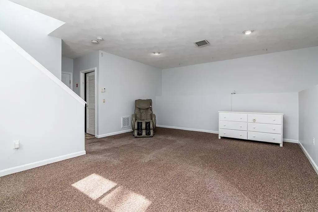 35 Walker Lane Coventry RI 02816