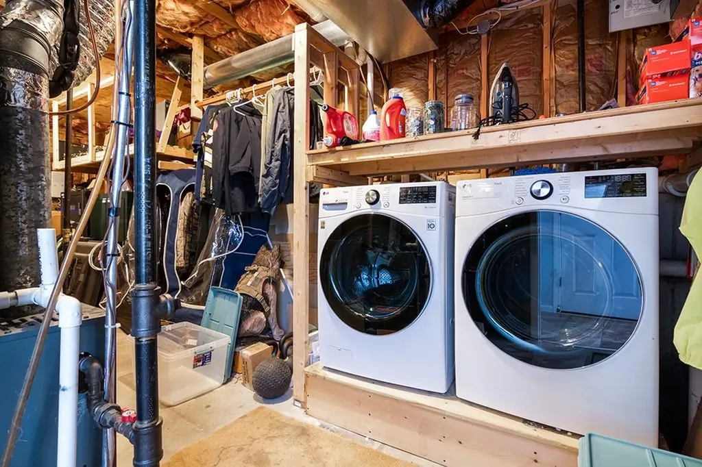 35 Walker Lane Coventry RI 02816