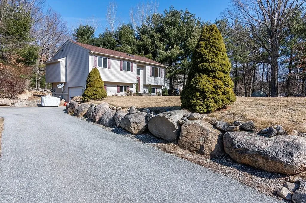 35 Walker Lane Coventry RI 02816