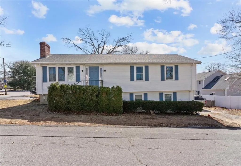 77 Melrose Street Cumberland RI 02864