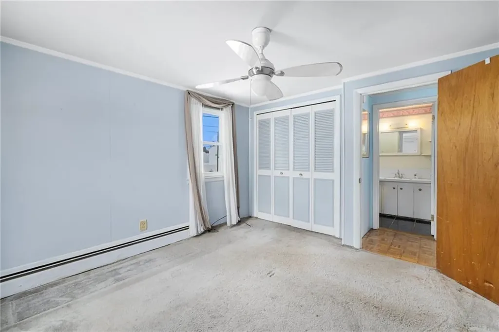 33 Vineland Avenue East Providence RI 02916