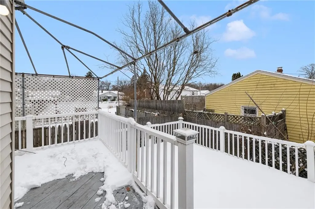 33 Vineland Avenue East Providence RI 02916