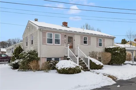 33 Vineland Avenue East Providence RI 02916