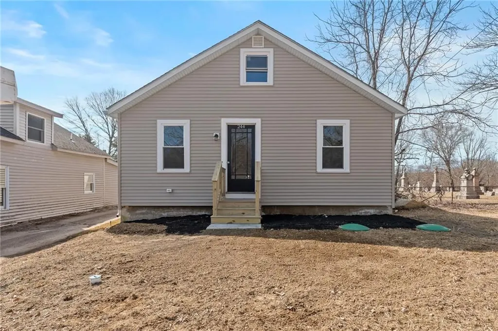 244 Putnam Pike Glocester RI 02814