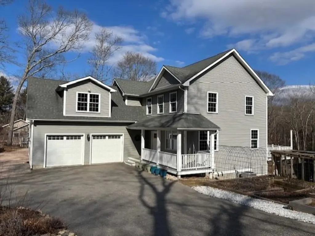 33 Holly Drive Westerly RI 02891
