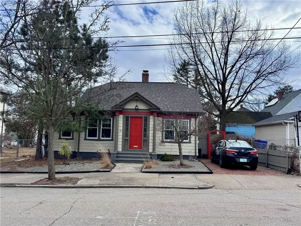 64 Nathaniel Avenue Pawtucket RI 02860