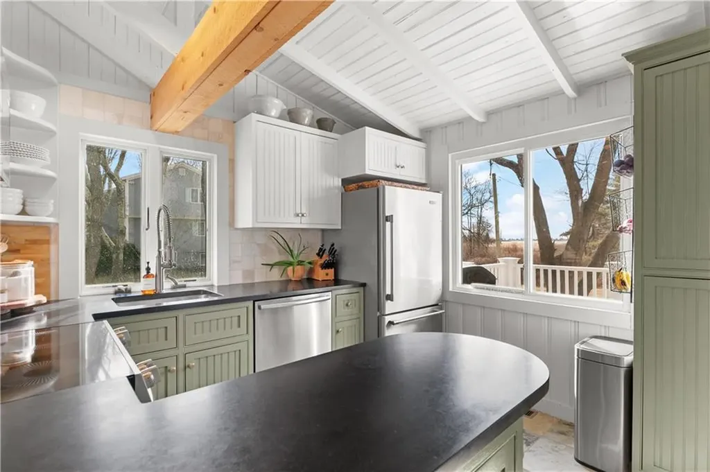 10 Starrett Drive Charlestown RI 02813