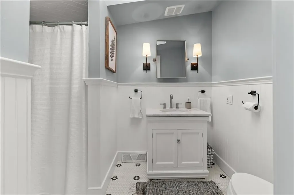 10 Starrett Drive Charlestown RI 02813
