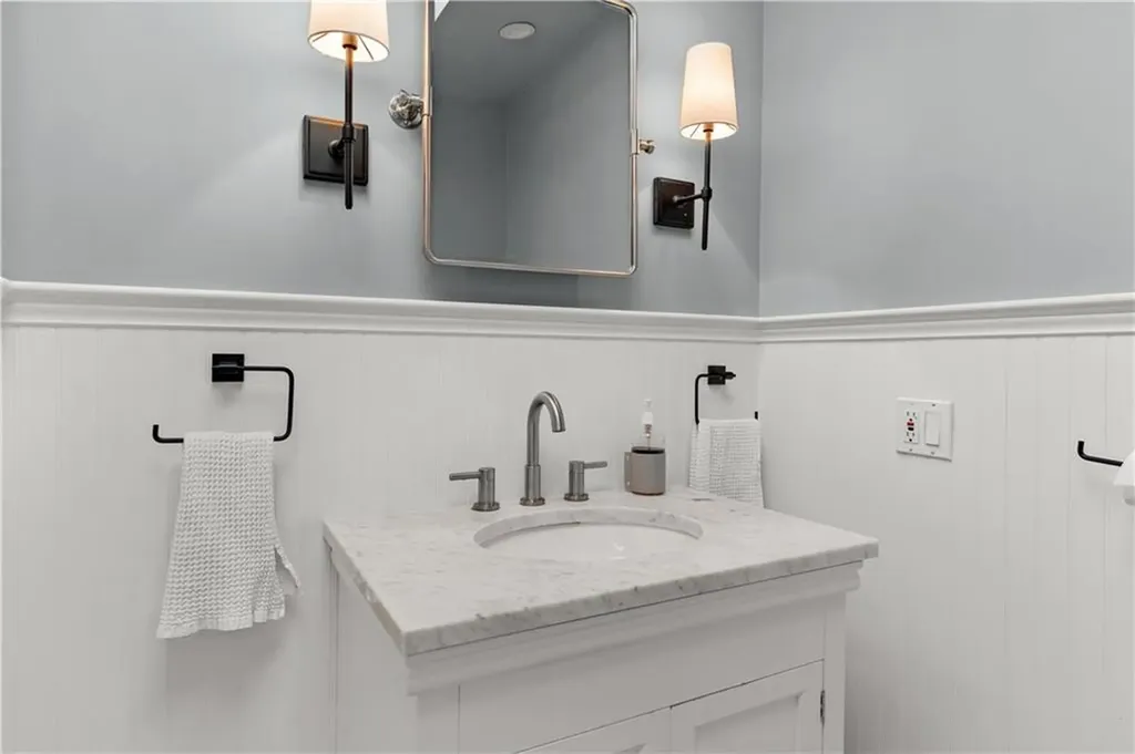 10 Starrett Drive Charlestown RI 02813