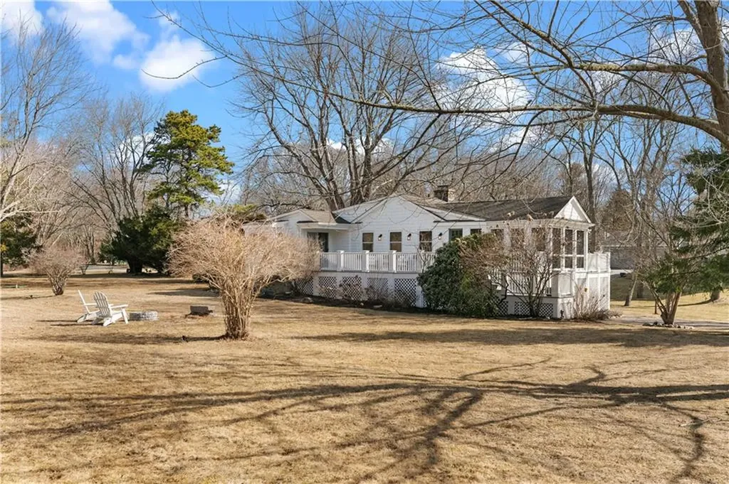 10 Starrett Drive Charlestown RI 02813