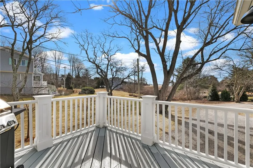 10 Starrett Drive Charlestown RI 02813