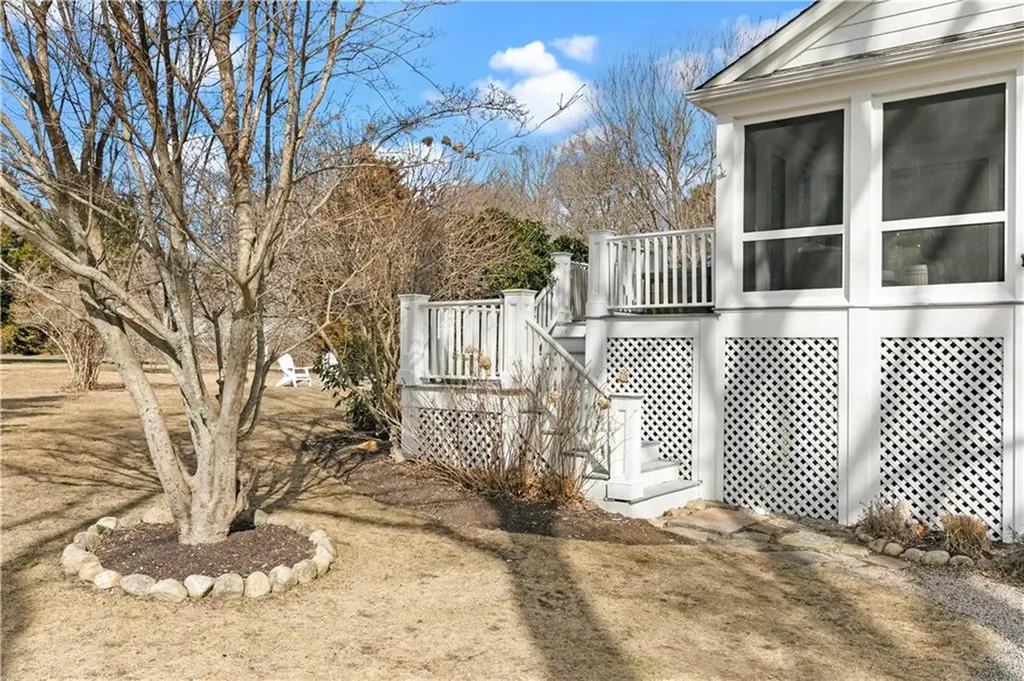 10 Starrett Drive Charlestown RI 02813