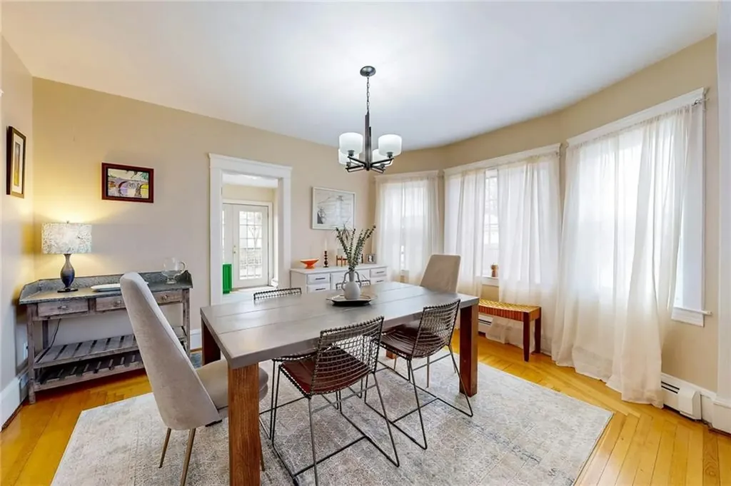 35 Felsmere Avenue Pawtucket RI 02861