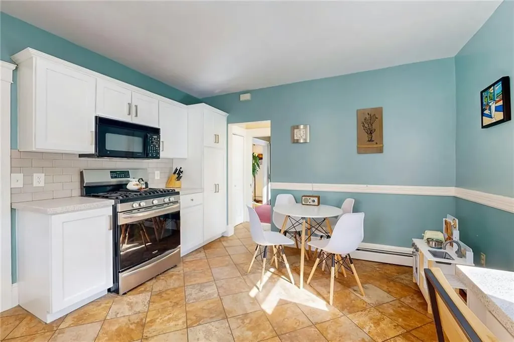 35 Felsmere Avenue Pawtucket RI 02861