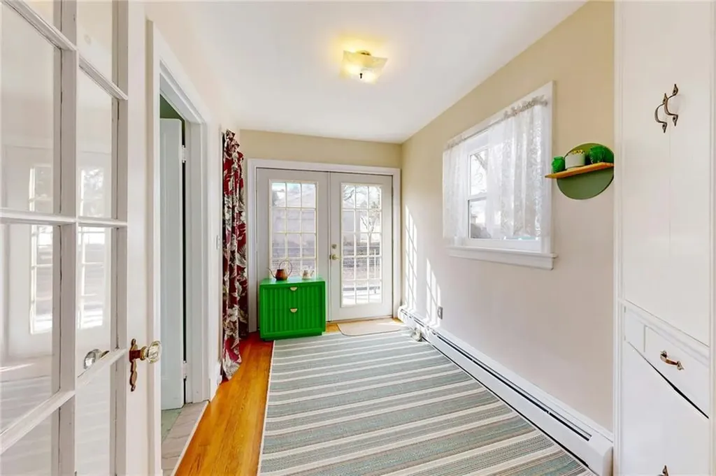 35 Felsmere Avenue Pawtucket RI 02861