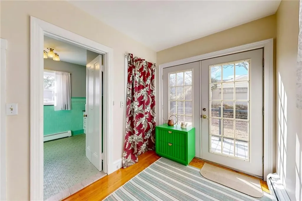 35 Felsmere Avenue Pawtucket RI 02861