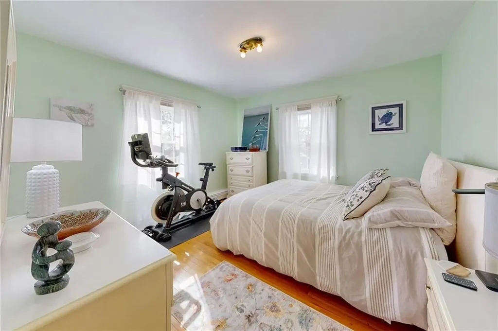 35 Felsmere Avenue Pawtucket RI 02861