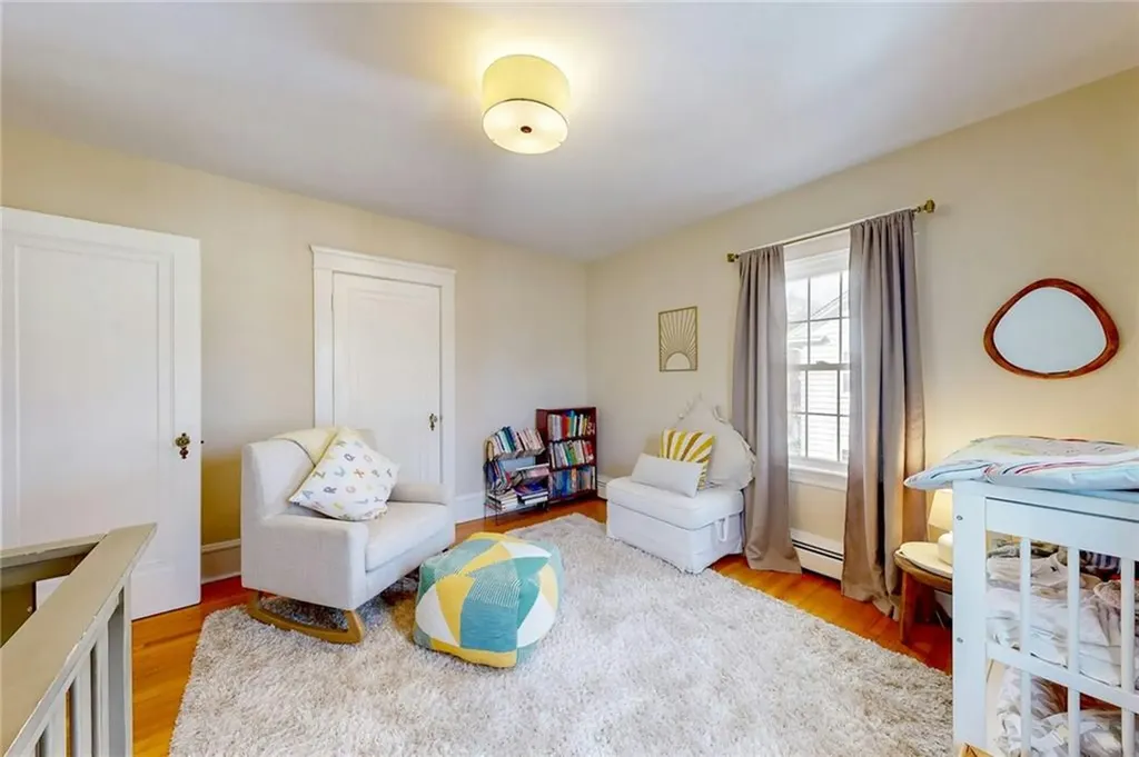 35 Felsmere Avenue Pawtucket RI 02861