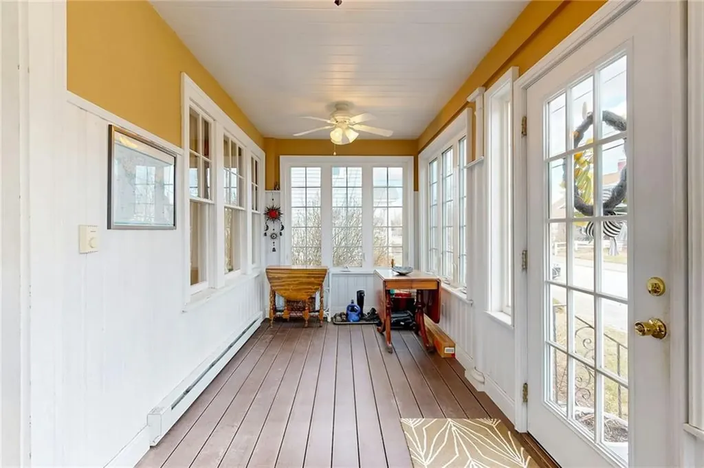 35 Felsmere Avenue Pawtucket RI 02861