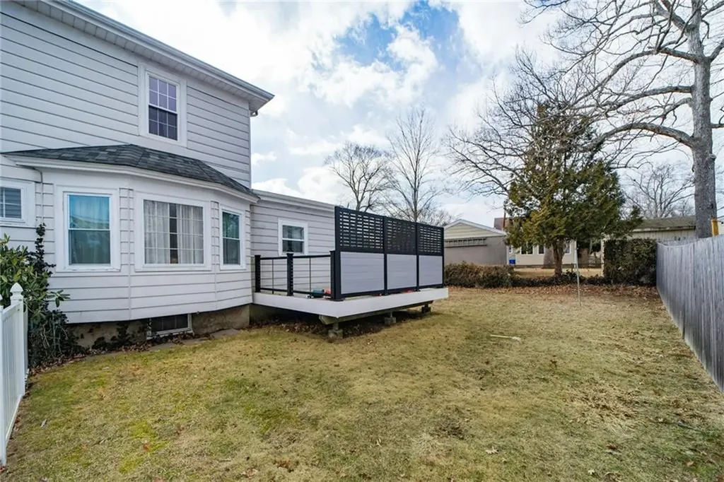 35 Felsmere Avenue Pawtucket RI 02861