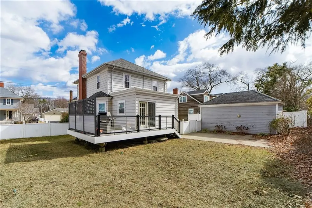 35 Felsmere Avenue Pawtucket RI 02861