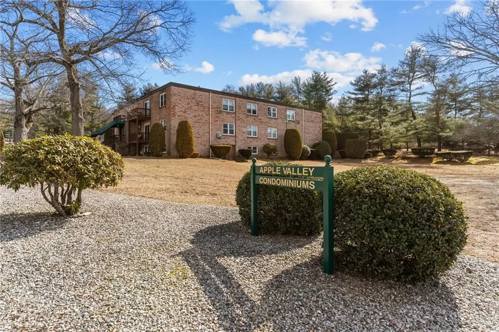 5 Apple Valley Parkway Smithfield RI 02828