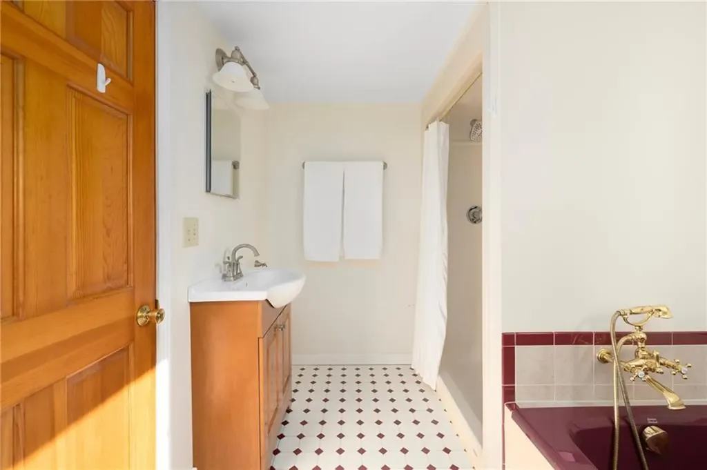 47 Sawmill Road Glocester RI 02814