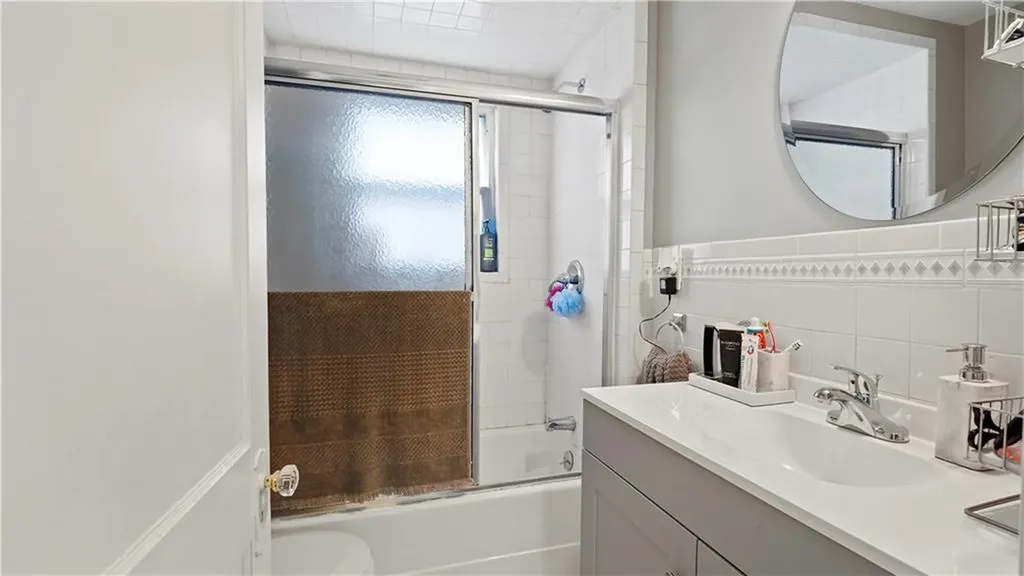 91 Carolina Avenue Providence RI 02905