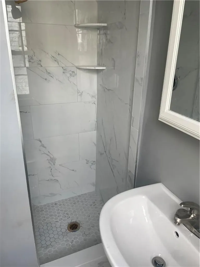 28 Armington Avenue Providence RI 02908