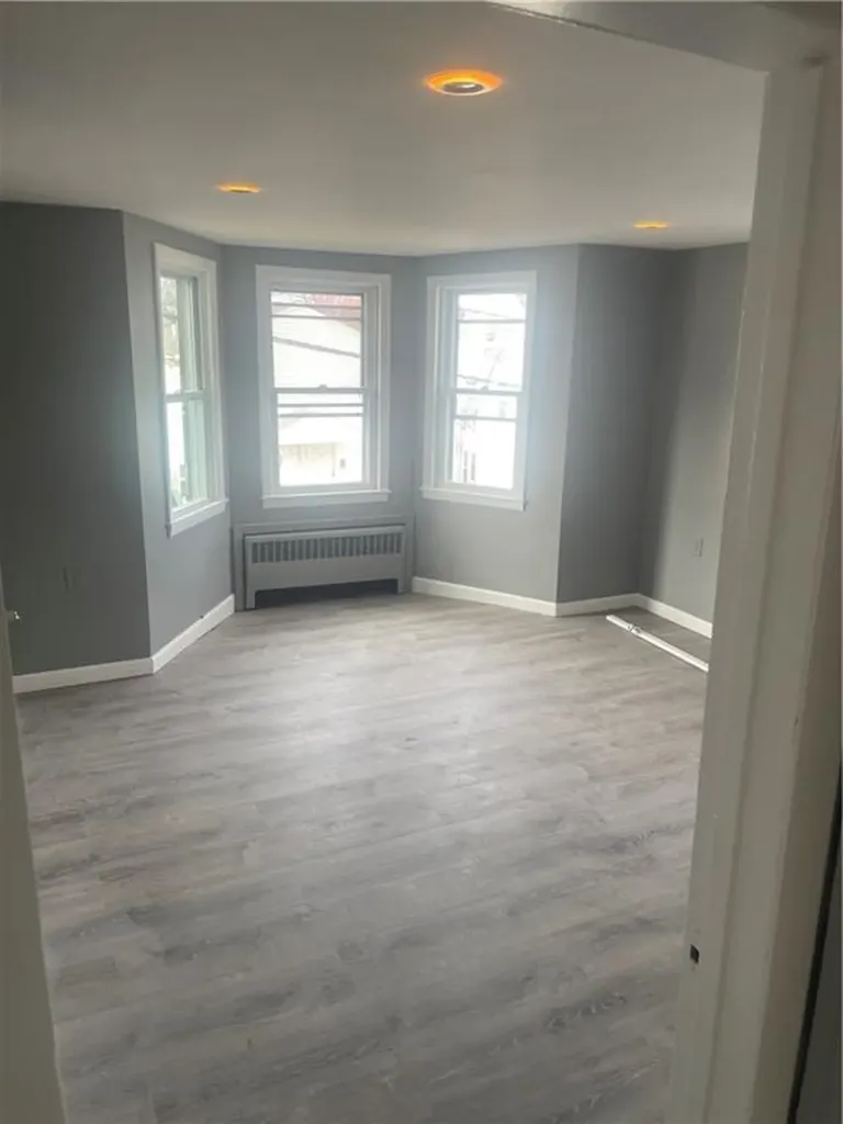 28 Armington Avenue Providence RI 02908