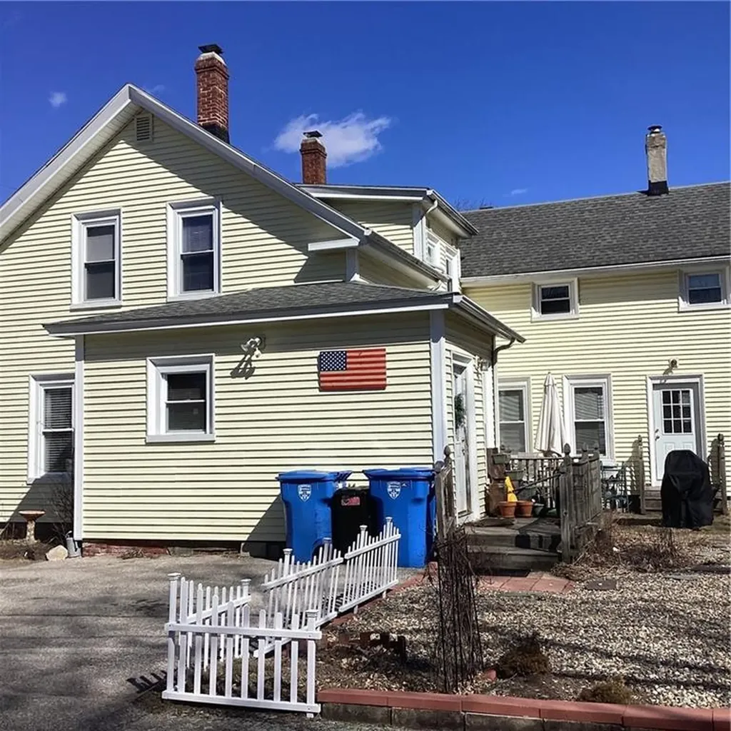 26 28 Arnold Street Lincoln RI 02865