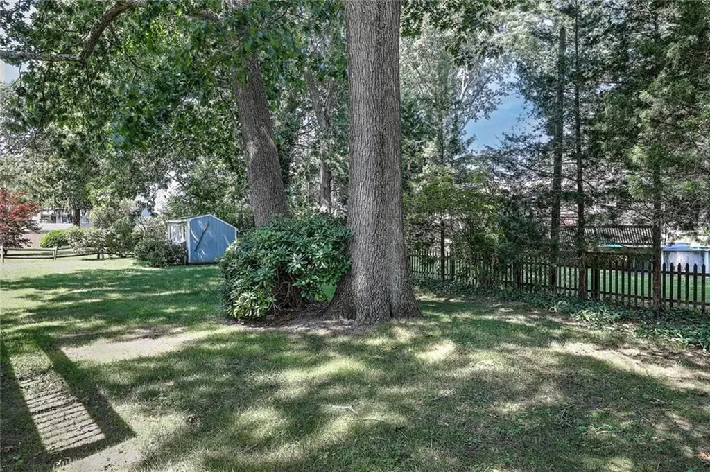 21 Marjorie Lane Warwick RI 02886