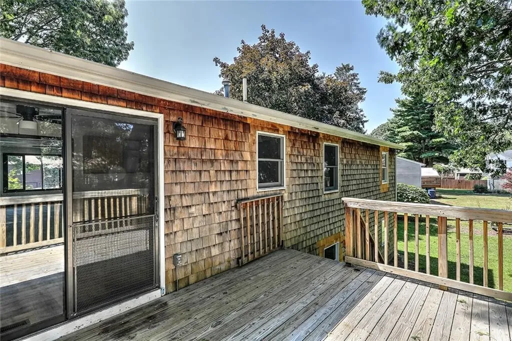 21 Marjorie Lane Warwick RI 02886