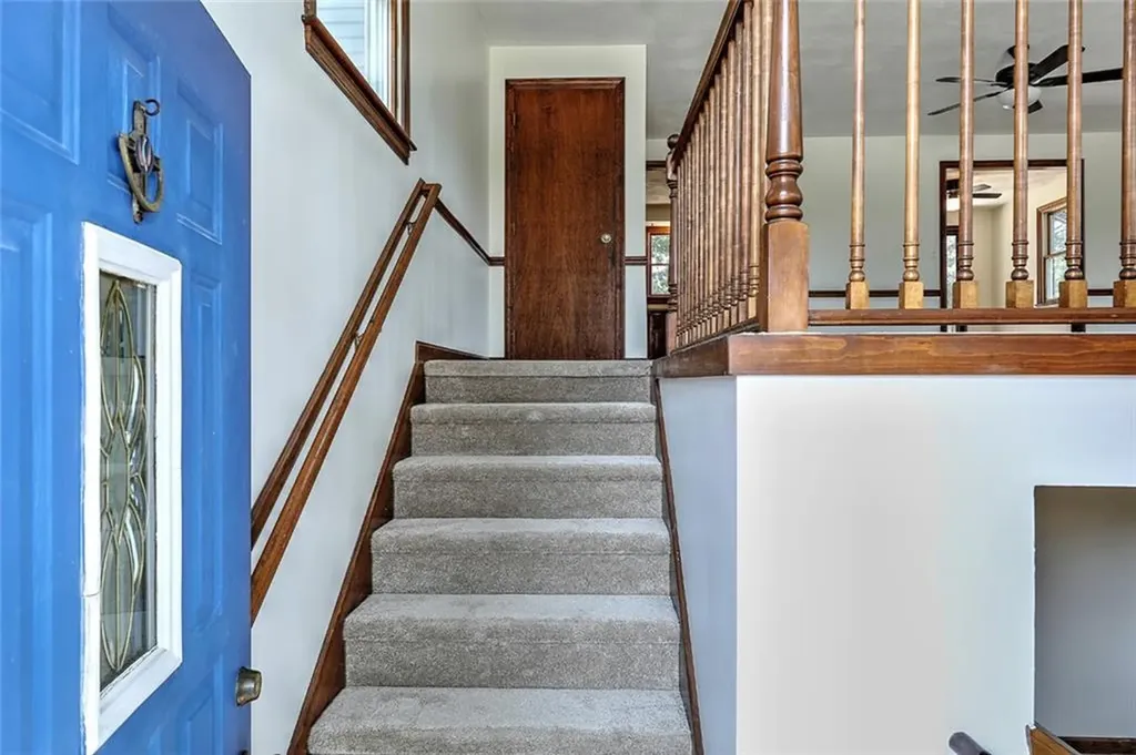 21 Marjorie Lane Warwick RI 02886