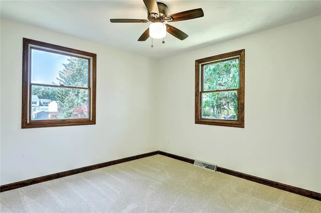21 Marjorie Lane Warwick RI 02886