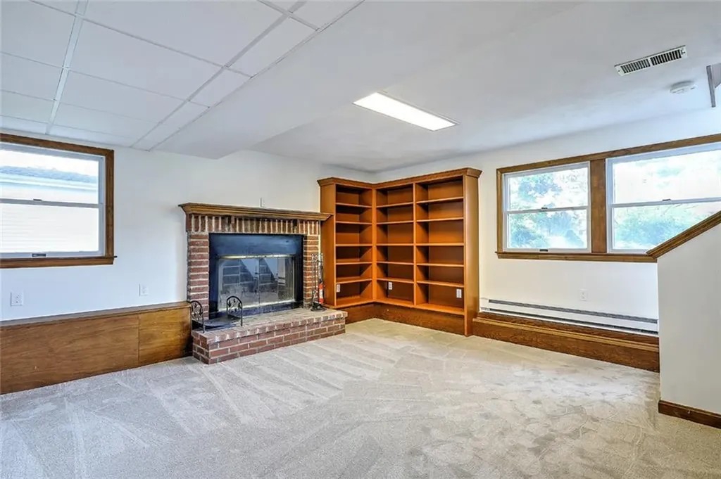 21 Marjorie Lane Warwick RI 02886