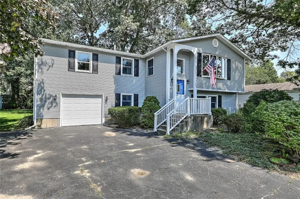 21 Marjorie Lane Warwick RI 02886