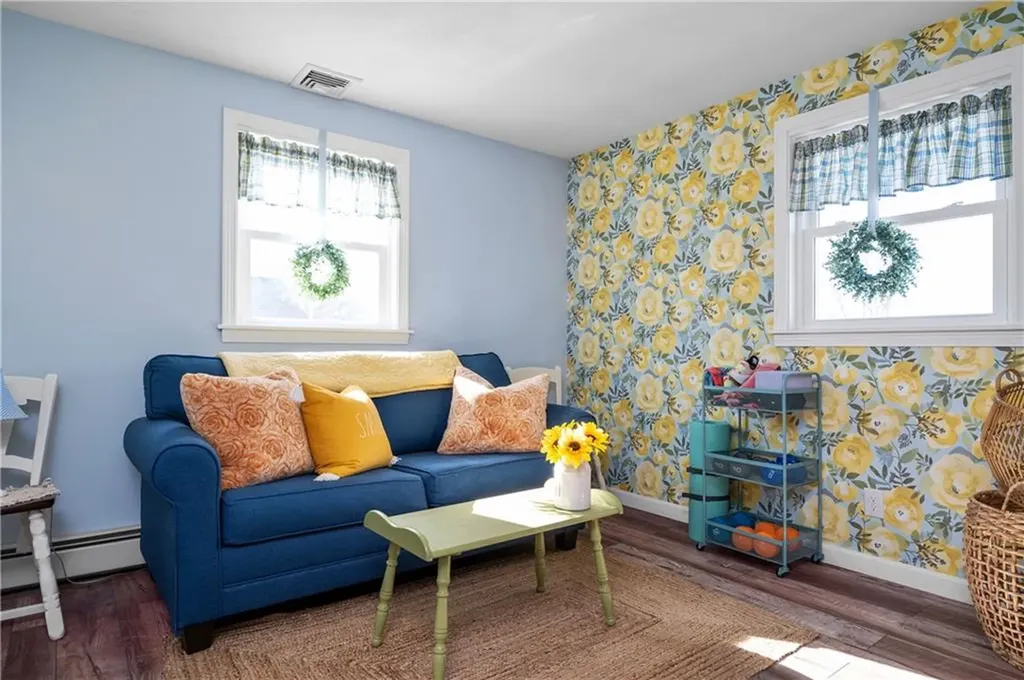18 Valley Street Cumberland RI 02864