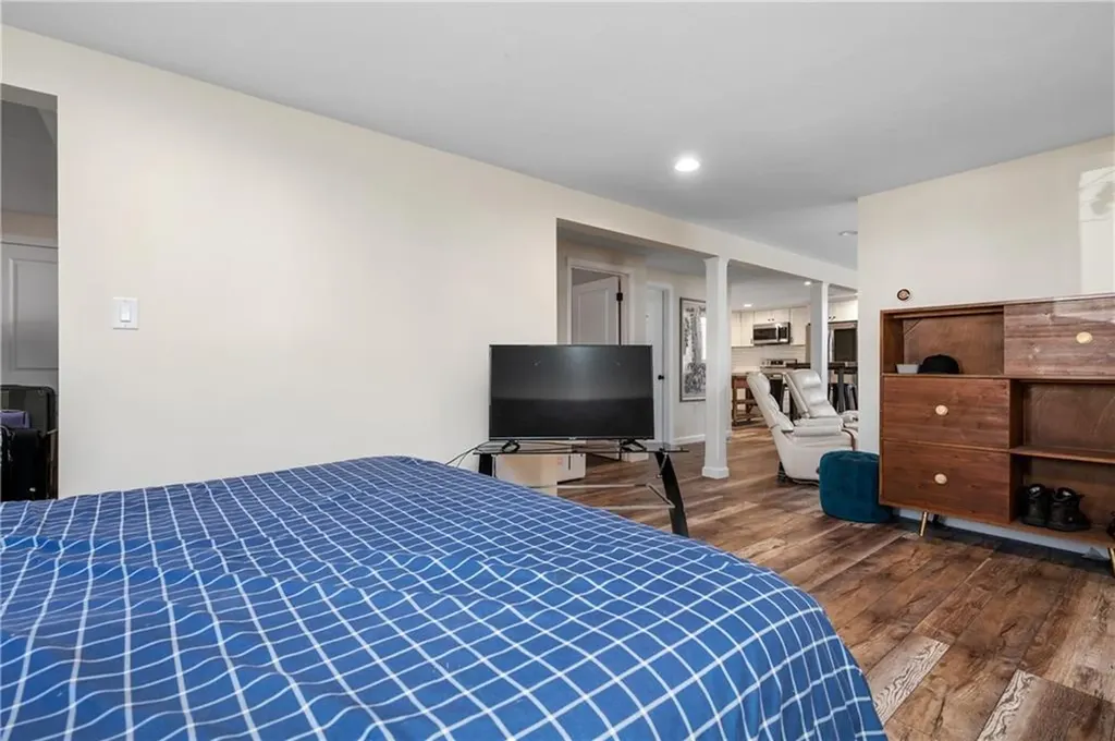 18 Valley Street Cumberland RI 02864