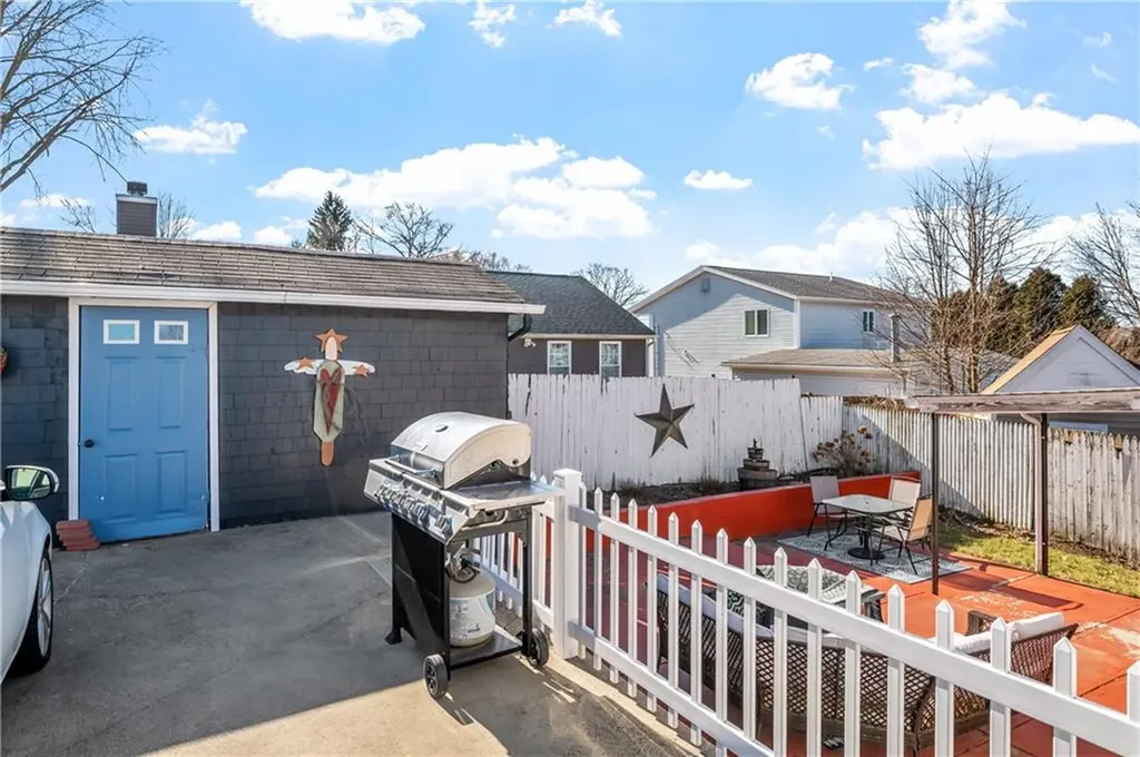 18 Valley Street Cumberland RI 02864