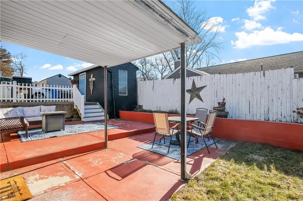 18 Valley Street Cumberland RI 02864
