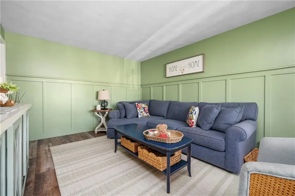 18 Valley Street Cumberland RI 02864