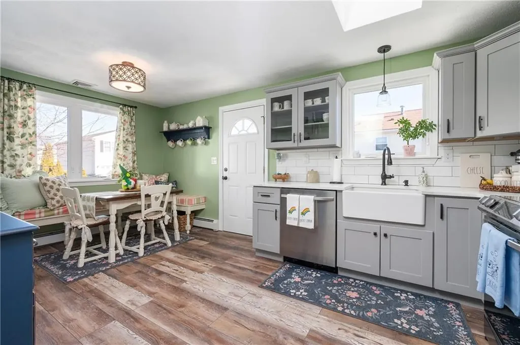 18 Valley Street Cumberland RI 02864