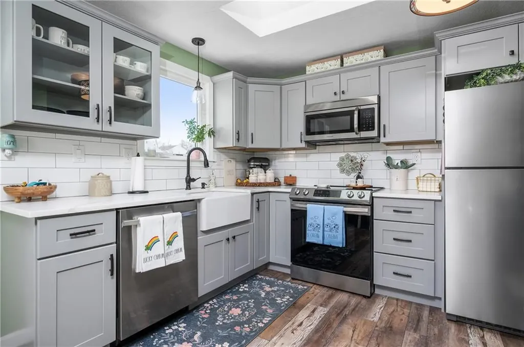 18 Valley Street Cumberland RI 02864