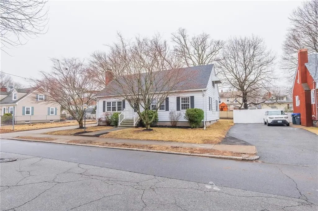 70 Enfield Avenue Providence RI 02908