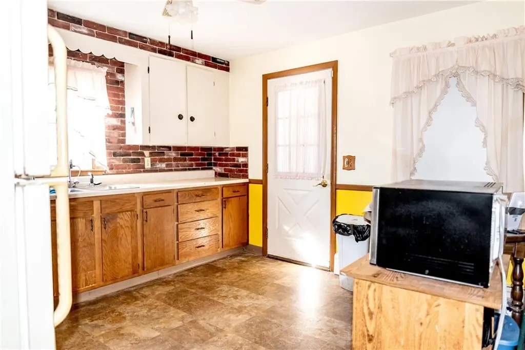 45 Manistee Street Pawtucket RI 02861