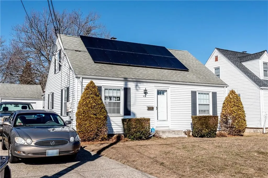 45 Manistee Street Pawtucket RI 02861