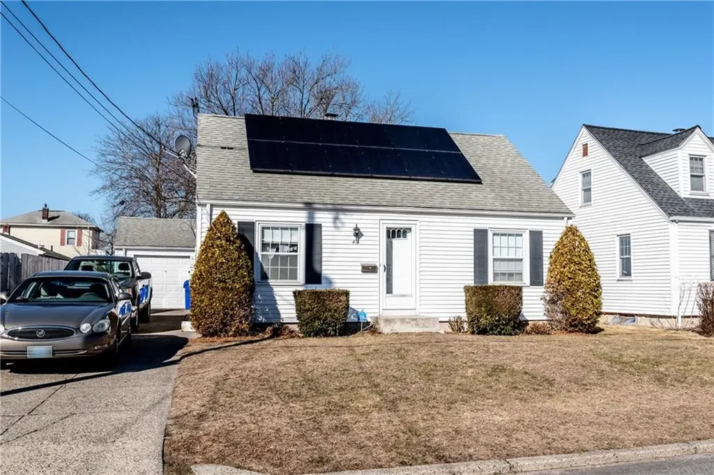 45 Manistee Street Pawtucket RI 02861