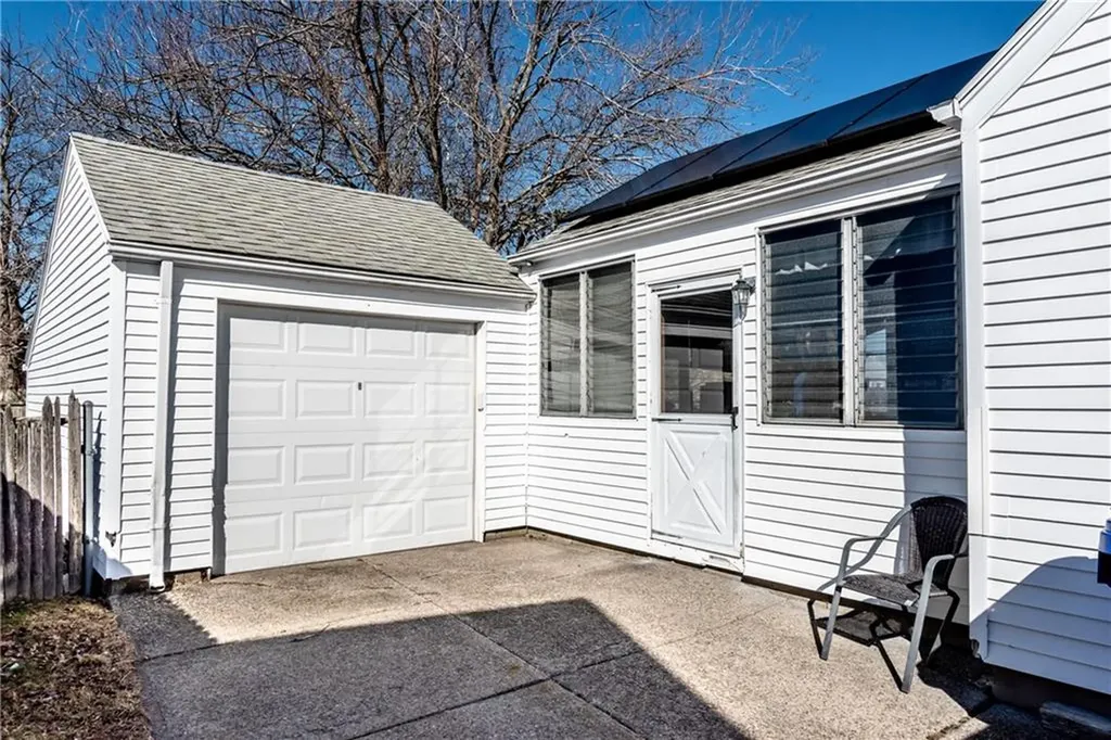 45 Manistee Street Pawtucket RI 02861