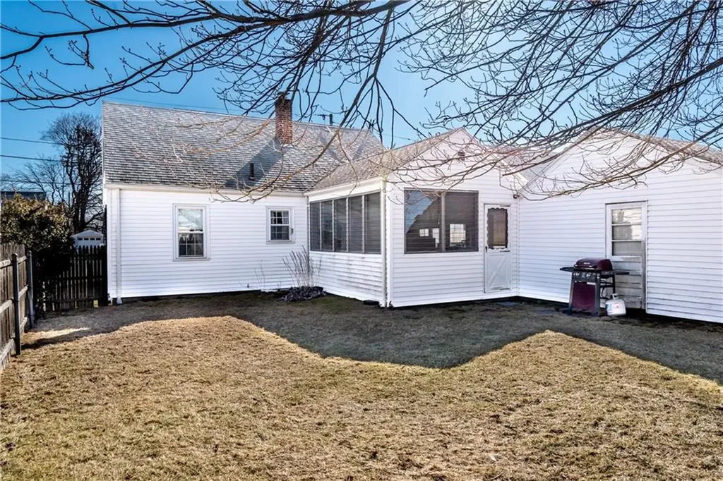 45 Manistee Street Pawtucket RI 02861